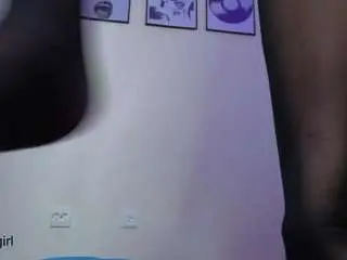 Yourbabyluna18  live sex cam