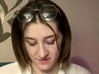 Izolacoster  live sex cam