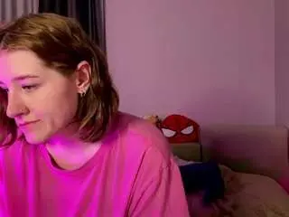 Izolacoster  live sex cam