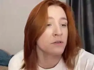 Izolacoster  live sex cam