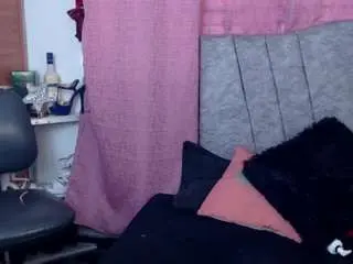 Violetta-hot  live sex cam