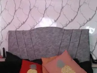 Violetta-hot  live sex cam