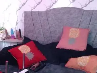 Violetta-hot  live sex cam