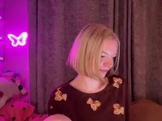 Gladysneuner  live sex cam