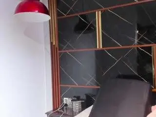 Hannythompson  live sex cam