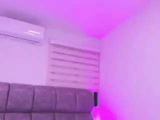 Valery-ss  live sex cam