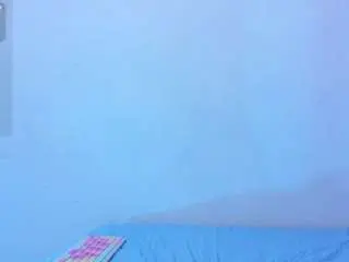 Hot-littlechill  live sex cam