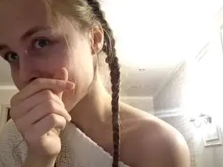 Linawhitecloud  live sex cam