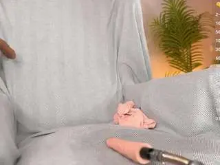 Shynieblush  live sex cam