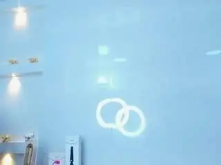 Zenda-evans  live sex cam