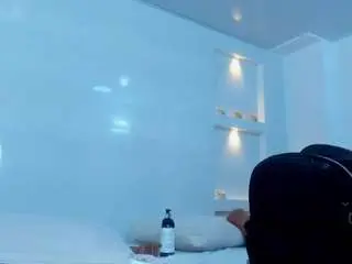 Zenda-evans  live sex cam