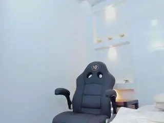 Zenda-evans  live sex cam