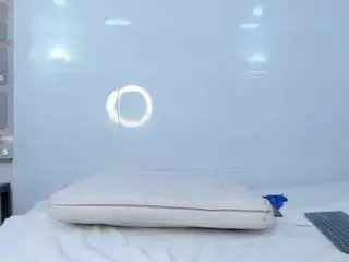 Zenda-evans  live sex cam