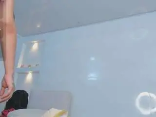 Zenda-evans  live sex cam