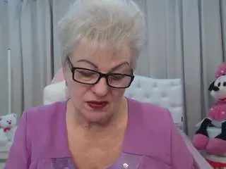 Kaylesmoll  live sex cam