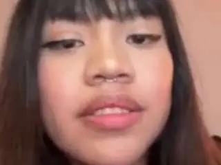 Kiwiibloom  live sex cam