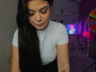 Snowingwinter  live sex cam