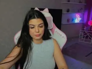 Snowingwinter  live sex cam