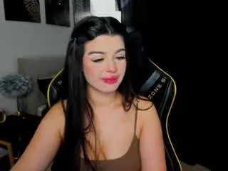 Snowingwinter  live sex cam