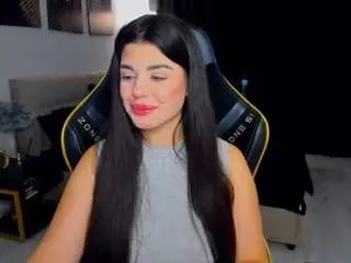 Snowingwinter  live sex cam