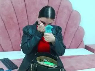 Chloe-angel  live sex cam