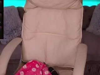 Jennyyluv  live sex cam