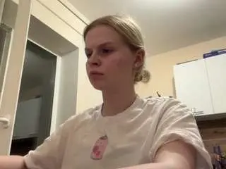 Leidaholster  live sex cam