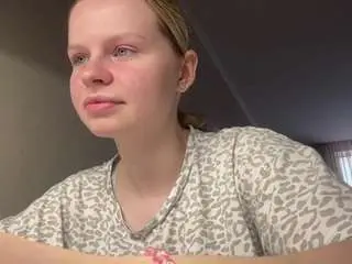 Leidaholster  live sex cam