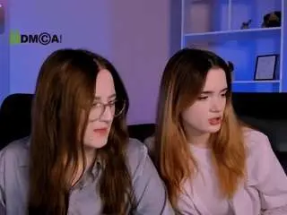 Liana-kisses  live sex cam