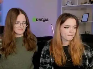 Liana-kisses  live sex cam