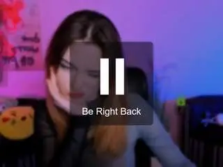 Liana-kisses  live sex cam