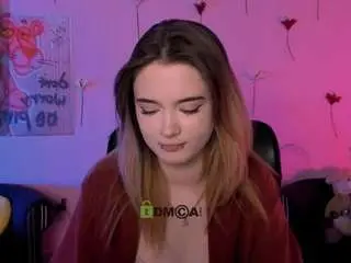 Liana-kisses  live sex cam