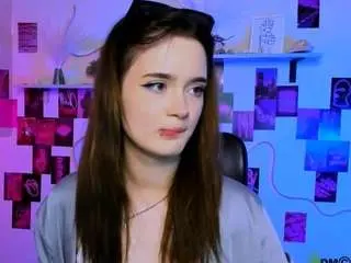 Liana-kisses  live sex cam