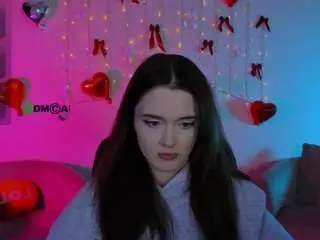 Liana-kisses  live sex cam