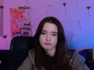 Liana-kisses  live sex cam
