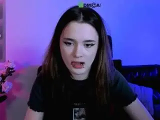 Liana-kisses  live sex cam
