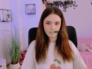Liana-kisses  live sex cam