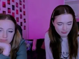 Liana-kisses  live sex cam
