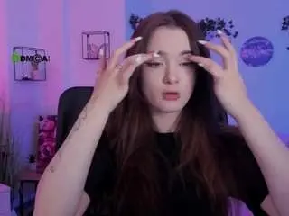 Liana-kisses  live sex cam