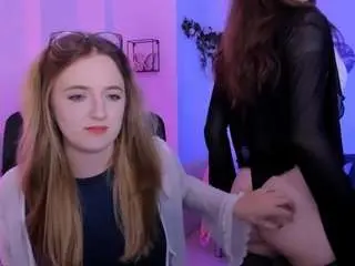 Liana-kisses  live sex cam