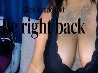Caramelbooty69  live sex cam