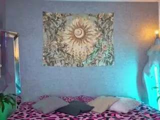 Elissecinnamon  live sex cam