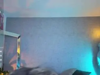 Elissecinnamon  live sex cam