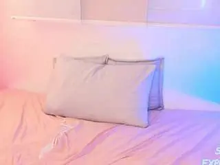 Mia-daniels  live sex cam