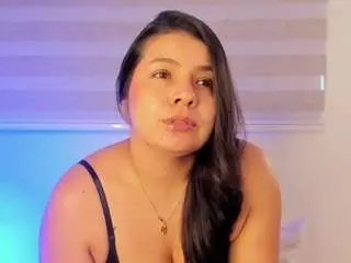 Mia-daniels  live sex cam
