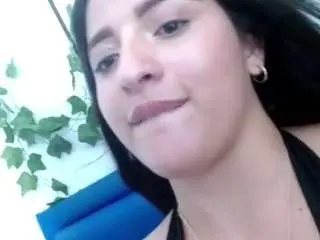 Cherry-lov3  live sex cam