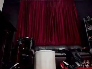 Puffyllove  live sex cam