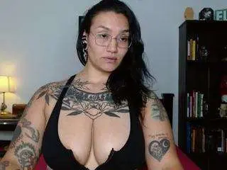 Toothyy  live sex cam
