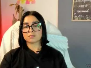 Violeth-96  live sex cam