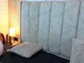 Catalina-23  live sex cam